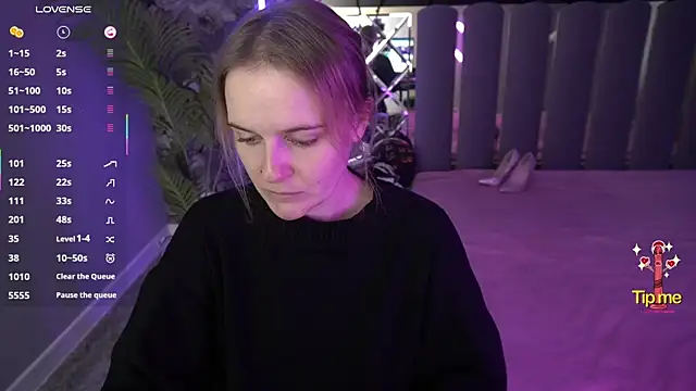 MaribelRiverr  online show from November 2, 7:12 am