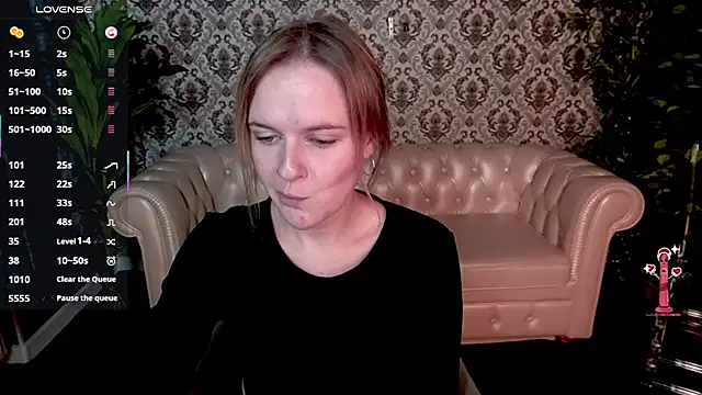 Snapshot of MaribelRiverr_ chatting on September 21, 6:23 am MaribelRiverr online show from September 21, 6:23 am