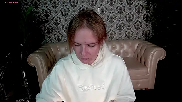 Snapshot of MaribelRiverr_ chatting on September 13, 5:48 am MaribelRiverr online show from September 13, 5:48 am
