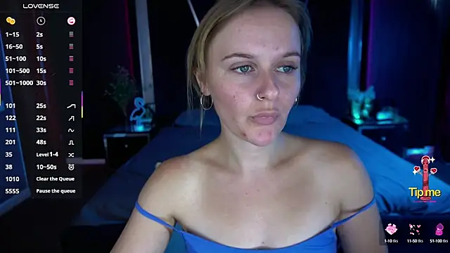 Snapshot of MaribelRiverr_ chatting on September 16, 7:38 am MaribelRiverr online show from September 16, 7:38 am