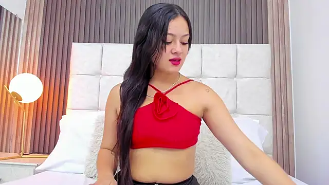 Jaslyn  Smith online show from June 19, 5:38 pm