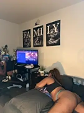 Snapshot of exotic__couple chatting on October 30, 3:20 am exotic  couple online show from October 30, 3:20 am