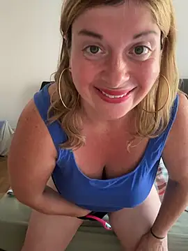 Lombada online show from July 9, 1:35 pm