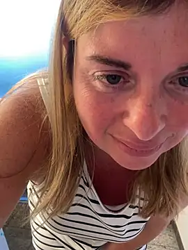 Lombada online show from July 6, 7:05 pm