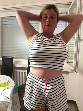 Lombada online show from July 5, 7:41 pm