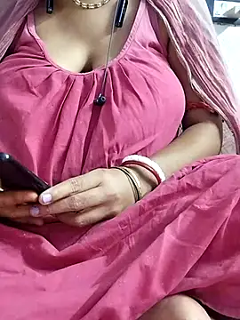 miss-Riy online show from July 8, 5:15 pm
