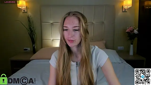 Stacy River online show from September 29, 8:08 am