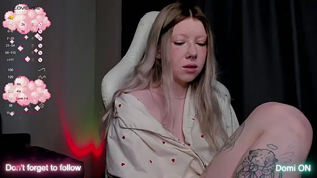 takeyourmolly online show from March 20, 11:37 am