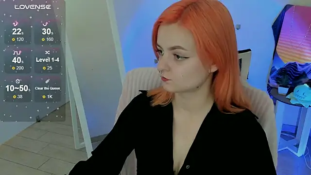 Snapshot of Fire_Bestie chatting on October 3, 12:43 pm Fire Bestie online show from October 3, 12:43 pm