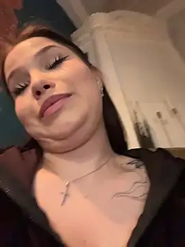 Chloe  Moon online show from April 30, 5:40 pm