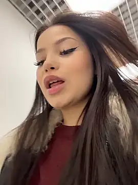 Chloe  Moon online show from February 12, 2:08 pm