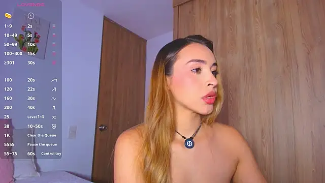 PollyGrey  online show from July 11, 3:50 am