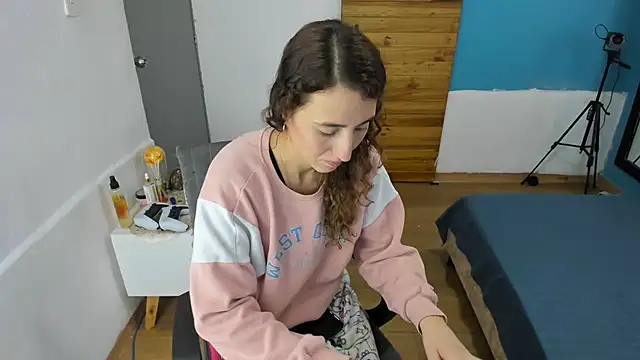 RachelJones  online show from July 24, 1:09 pm