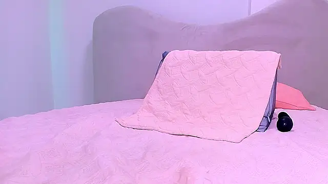 kira mz online show from December 2, 12:51 pm