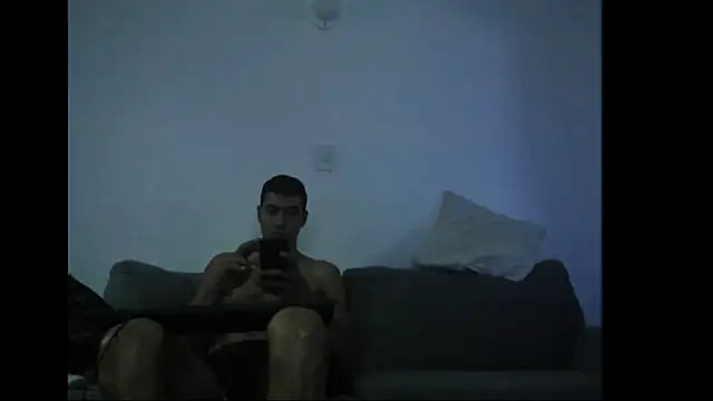 QuinnAndpuma1 online show from May 2, 11:08 pm