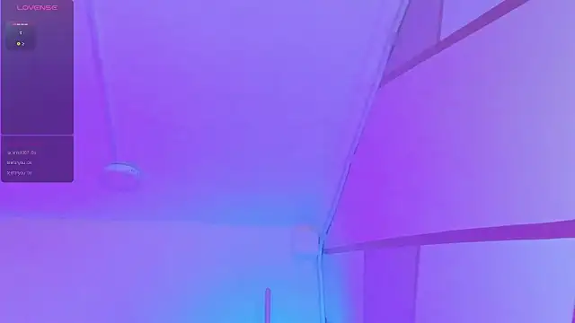 sallybrown  online show from April 28, 2:27 am