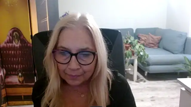 sofia xkiss online show from November 12, 2:48 pm