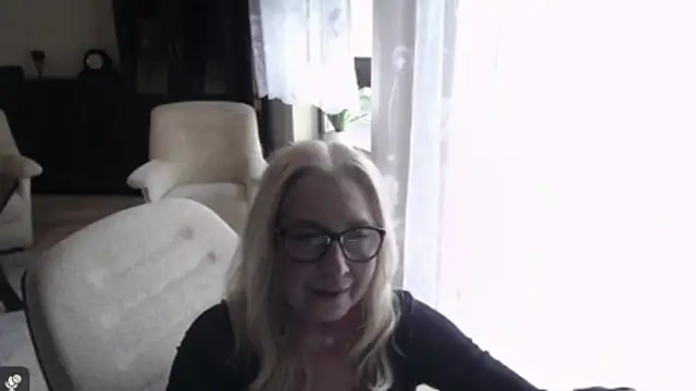 sofia xkiss online show from May 17, 1:43 pm