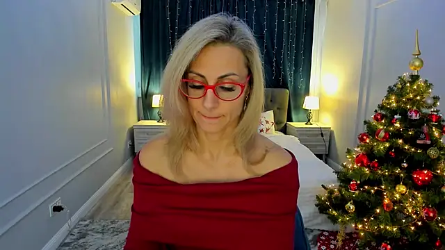 MuseOfStage online show from December 19, 11:35 am