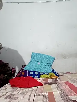 Aimeesha online show from October 7, 7:18 pm