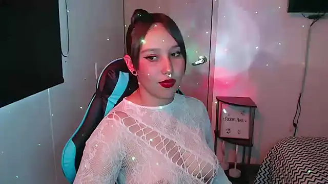 Skarlet Adams28 online show from March 16, 8:13 pm