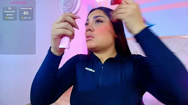 Brendda tay online show from March 8, 3:32 am