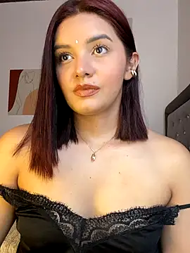 Melanyprada online show from November 9, 8:38 pm