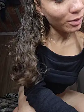 HelenHoltz online show from July 9, 8:44 pm