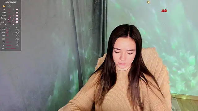Snapshot of Bella_XO chatting on October 3, 11:37 am Bella XO online show from October 3, 11:37 am
