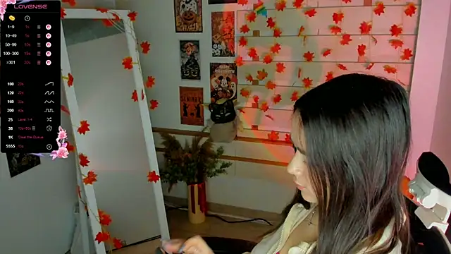 Bella XO online show from October 30, 8:05 am