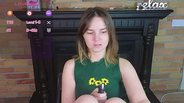 Ellie Sunset online show from July 11, 8:25 am