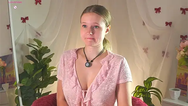 MaydaFoulk online show from June 20, 11:41 pm