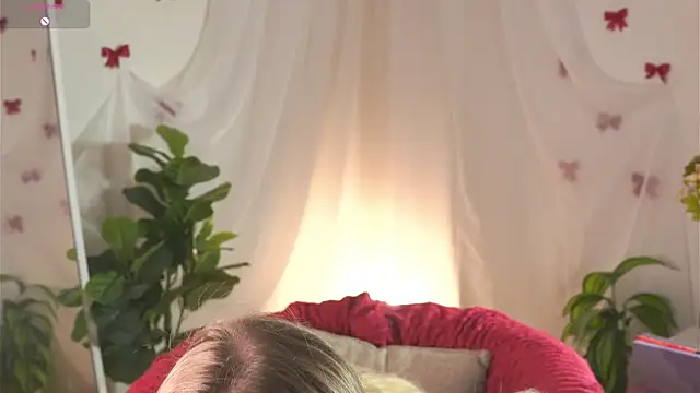 MaydaFoulk online show from June 16, 11:28 pm