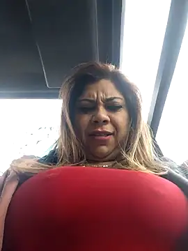 Laura-Hernandez online show from July 24, 1:53 pm