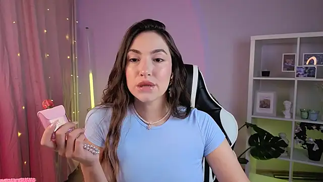 MelissaLovely  online show from July 3, 10:21 am