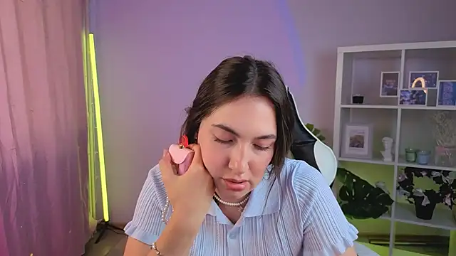 MelissaLovely  online show from July 7, 7:23 am
