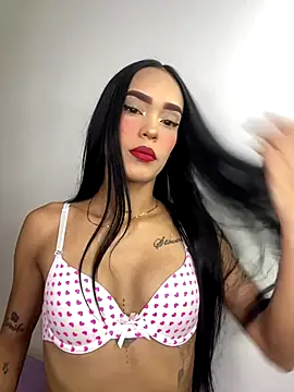 Snapshot of Exotic_girl666 chatting on September 25, 3:05 am Exotic girl666 online show from September 25, 3:05 am