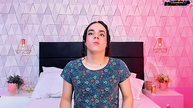 JustinePerry online show from May 2, 4:16 am