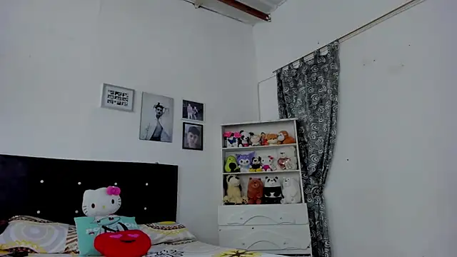 megan 100 online show from November 28, 5:49 pm