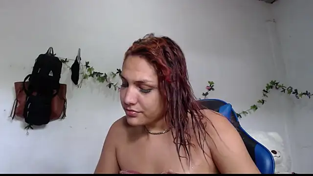 alexandra lorens online show from April 29, 7:19 pm