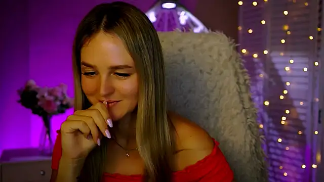 DeboraLarson online show from November 21, 8:05 am