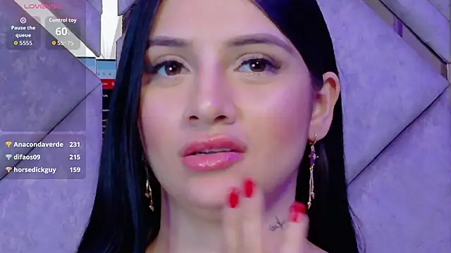 Harper-Avary online show from November 14, 4:18 pm