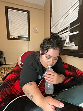 tillymarie34 online show from June 10, 4:22 am