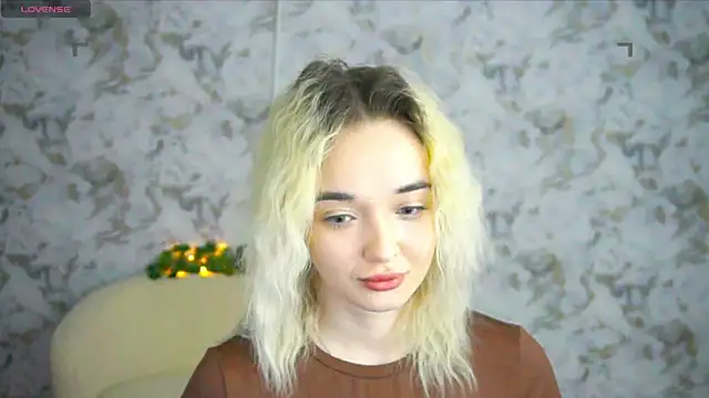 Ashley S online show from April 27, 10:40 pm