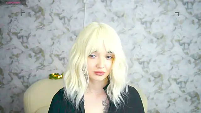 Ashley S online show from June 11, 12:32 am