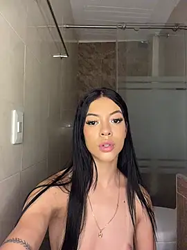 GeorginaHills online show from July 11, 9:48 pm