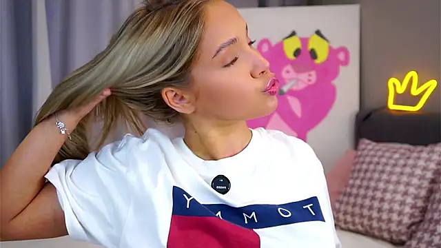 AftonConnett online show from November 19, 2:11 am