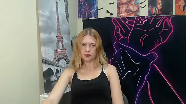 Snapshot of StellaCRL chatting on October 5, 6:18 am StellaCRL online show from October 5, 6:18 am