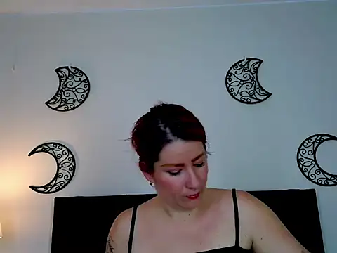 PamelaMK online show from October 3, 11:15 am