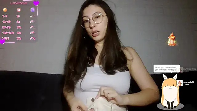 briannababy  online show from June 30, 7:35 pm